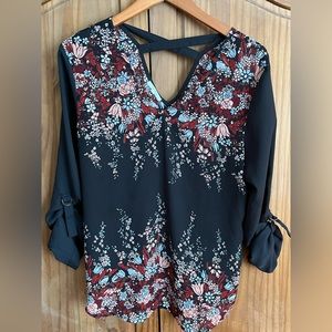 Maurice’s 3/4 sleeve Popover Blouse-size Medium